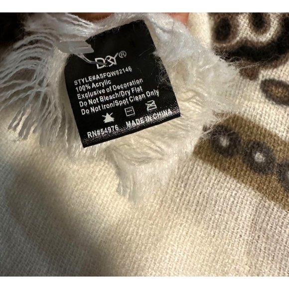 Scarf Wrap Shawl D&Y Creme with Floral Designs 77" Winter Time Dress Gift - Picture 6 of 6